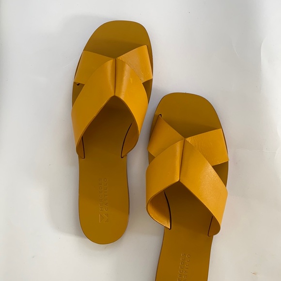 Mercedes Castillo Amelea flat sandal in Mustard - Picture 9 of 9